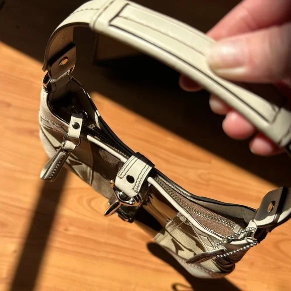 Coach RARE Y2K Classic Monogram Hampton Hobo Mini Bag - Picture 12 of 16